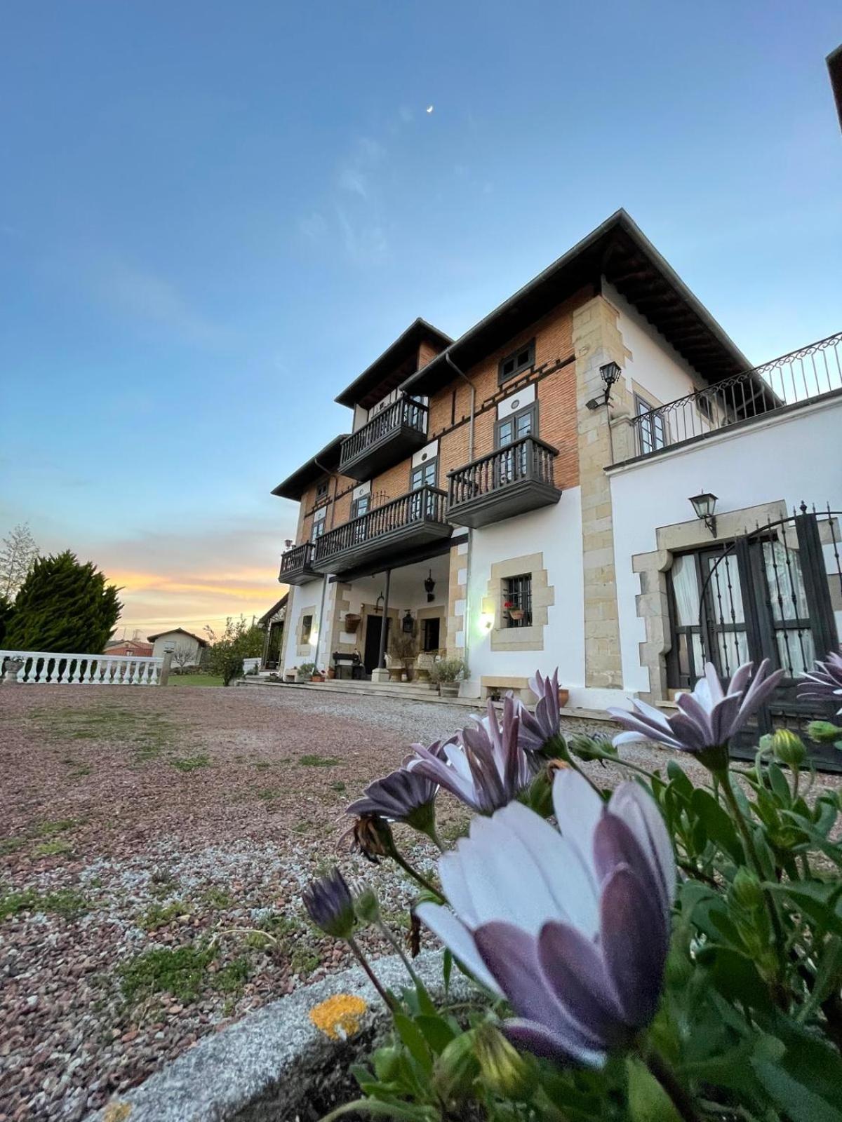 Hotel Palacio La Casona De Cerrazo Eksteriør bilde